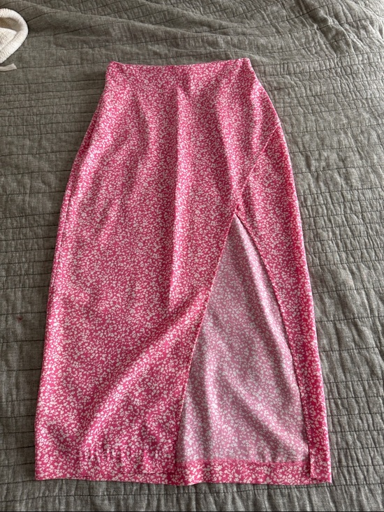 Abercrombie & Fitch Dresses & Skirts - Abercrombie & Fitch Pink Floral Midi Skirt with Side Slit